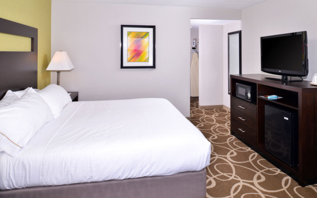 photo 5 of Holiday Inn Express St. Louis Airport Riverport