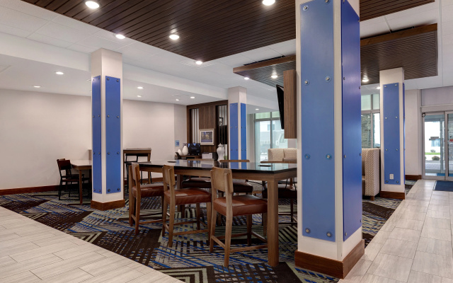 photo 2 of Holiday Inn Express & Suites Ann Arbor - University South by IHG