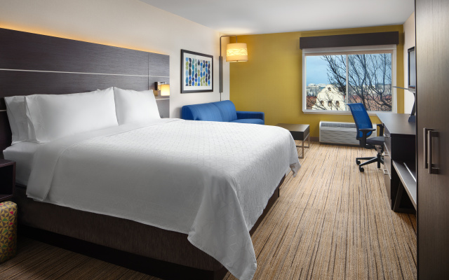 photo 3 of Holiday Inn Express Suites Belmont by IHG