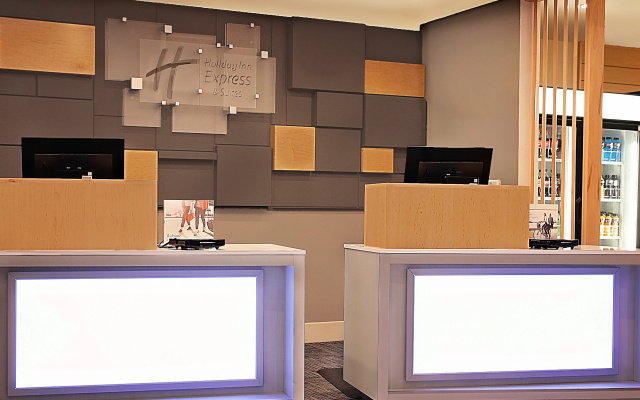 photo 3 of Holiday Inn Express & Suites Chalmette - New Orleans S by IHG
