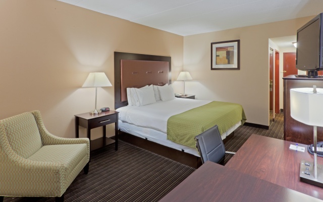 photo 3 of Holiday Inn Express Suites Charleston by IHG