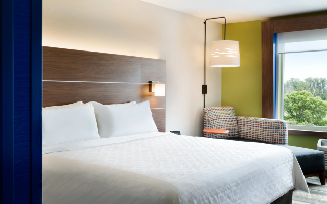 photo 4 of Holiday Inn Express & Suites Heath - Newark by IHG