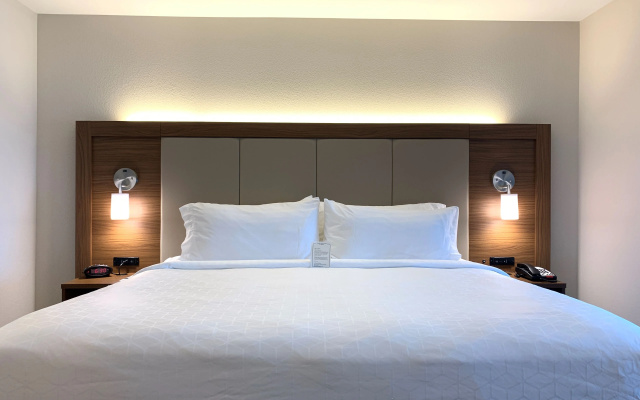 photo 4 of Holiday Inn Express & Suites Danville by IHG