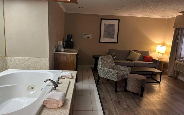 photo 4 of Holiday Inn Express Fremont Angola Area