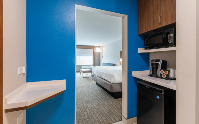 photo 5 of Holiday Inn Express & Suites Greenville S- Piedmont by IHG