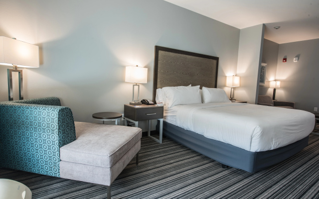 photo 4 of Holiday Inn Express & Suites Houston - Hobby Airport Area by IHG
