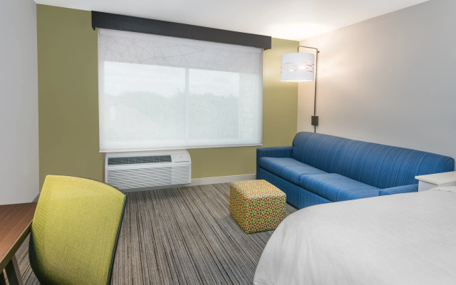 photo 4 of Holiday Inn Express & Suites Sugar Land SE - Missouri City by IHG