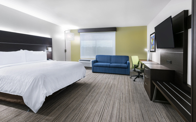 photo 5 of Holiday Inn Express & Suites Sugar Land SE - Missouri City by IHG
