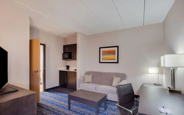 photo 3 of Holiday Inn Express I-95 Capitol Beltway-Largo