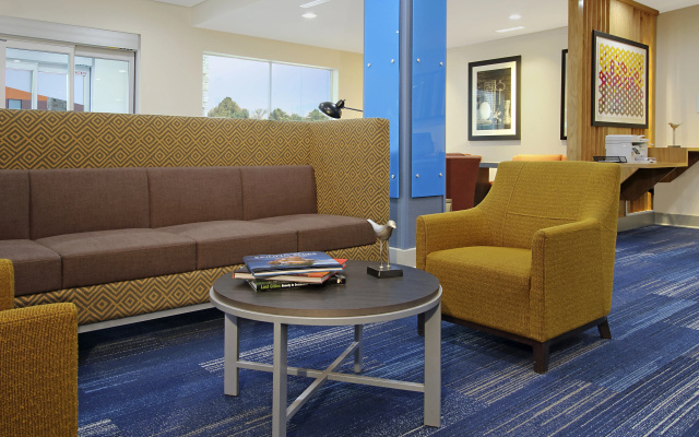 photo 5 of Holiday Inn Express & Suites Lake Charles South Casino Area by IHG