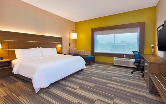 photo 5 of Holiday Inn Express & Suites MILAN – SANDUSKY AREA by IHG