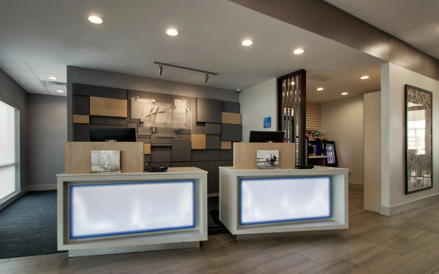 photo 3 of Holiday Inn Express & Suites Mount Vernon by IHG