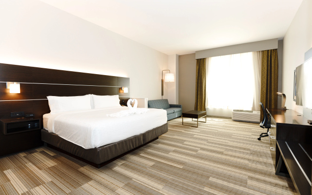photo 4 of Holiday Inn Express & Suites Franklin - Berry Farms by IHG