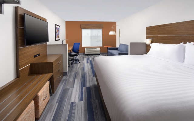 photo 2 of Holiday Inn Express & Suites New Braunfels by IHG