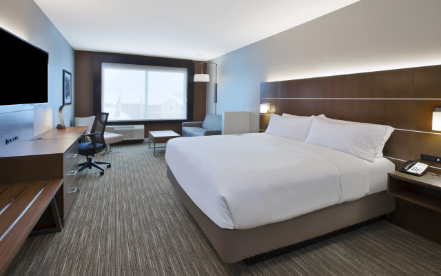 photo 4 of Holiday Inn Express & Suites Okemos - University Area by IHG