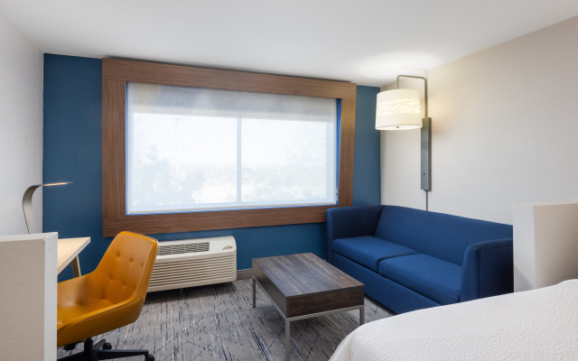 photo 4 of Holiday Inn Express & Suites Phoenix West - Buckeye by IHG