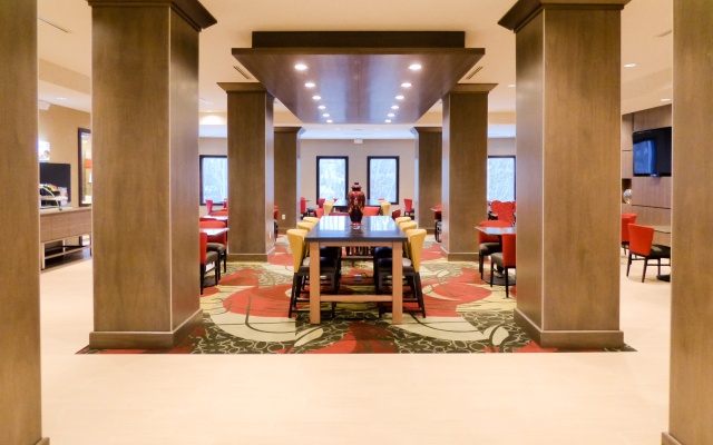 photo 2 of Holiday Inn Express & Suites Plymouth - Ann Arbor Area by IHG
