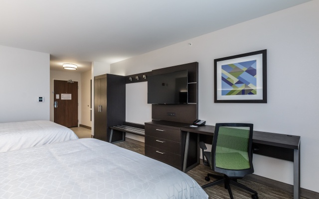 photo 4 of Holiday Inn Express & Suites - South Bend Casino by IHG