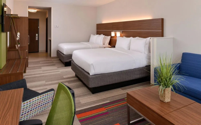 photo 5 of Holiday Inn Express & Suites Trinity