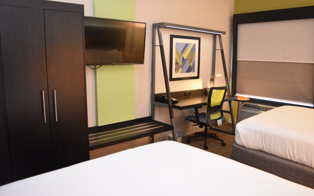 photo 4 of Holiday Inn Express Venice by IHG