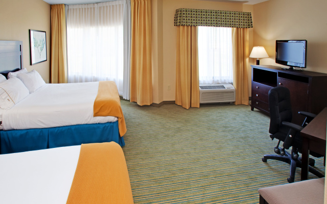 photo 5 of Holiday Inn Express Waterloo-Cedar Falls