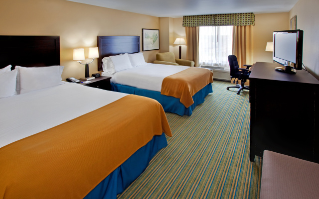 photo 4 of Holiday Inn Express Waterloo Cedar Falls by IHG