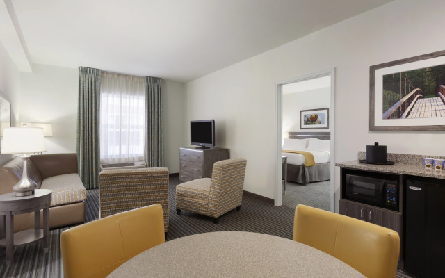 photo 3 of Holiday Inn Express Williamsburg North by IHG