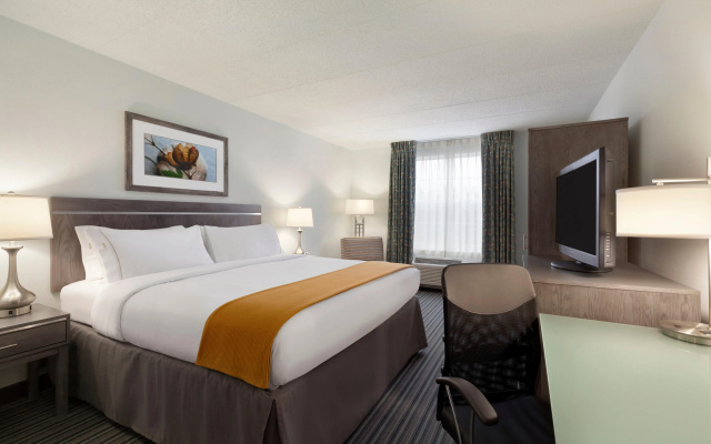 photo 5 of Holiday Inn Express Williamsburg North by IHG