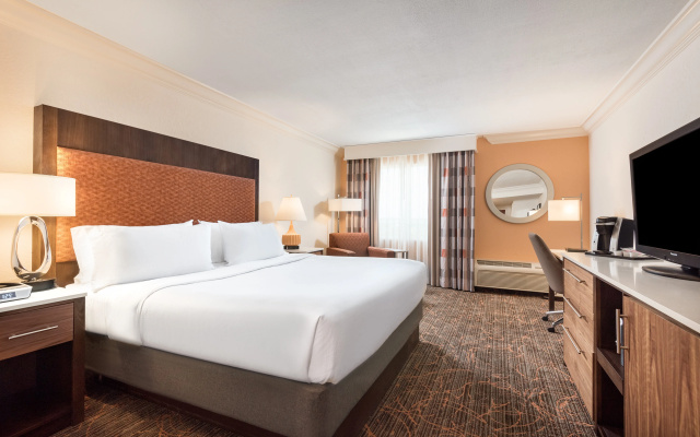 photo 4 of Holiday Inn Fort Lauderdale Airport by IHG