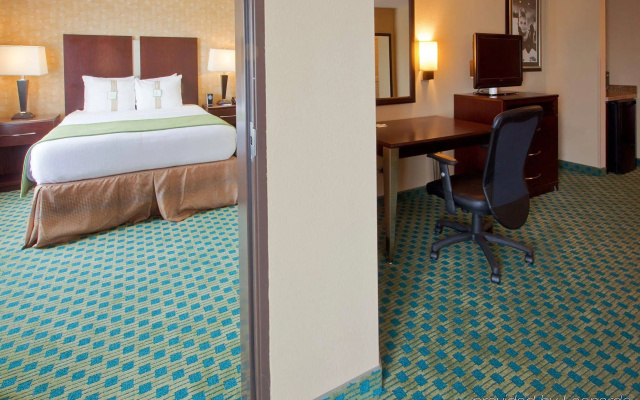 photo 4 of DoubleTree by Hilton Fort Worth Fossil Creek