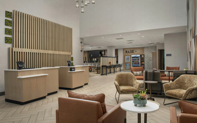 photo 2 of Doubletree by Hilton Chattanooga Hamilton Place