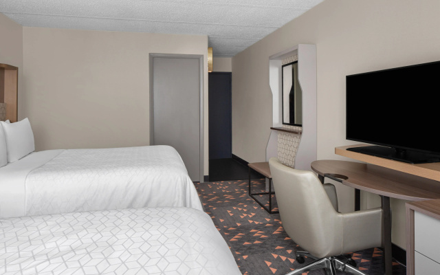 photo 3 of Holiday Inn Hasbrouck Heights-Meadowlands by IHG