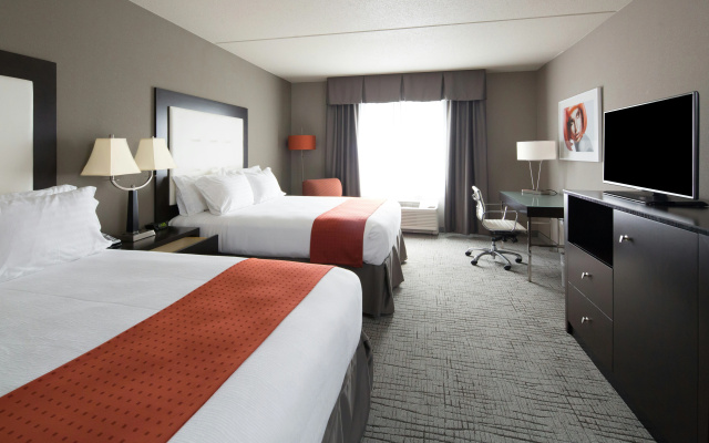 photo 3 of Holiday Inn Hotel & Suites Davenport by IHG