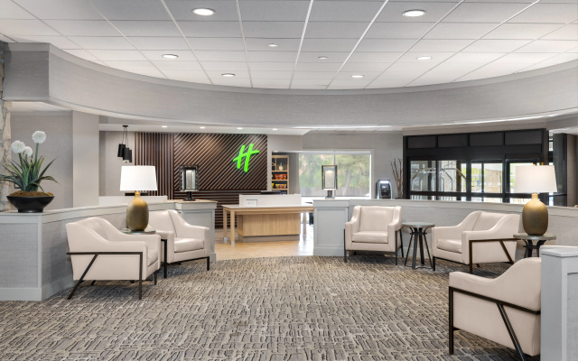 photo 2 of Holiday Inn Hotel & Suites Des Moines - Northwest by IHG