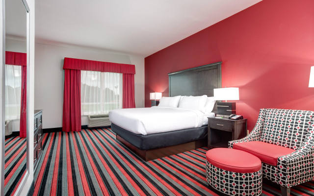 photo 5 of Holiday Inn & Suites Lafayette North by IHG