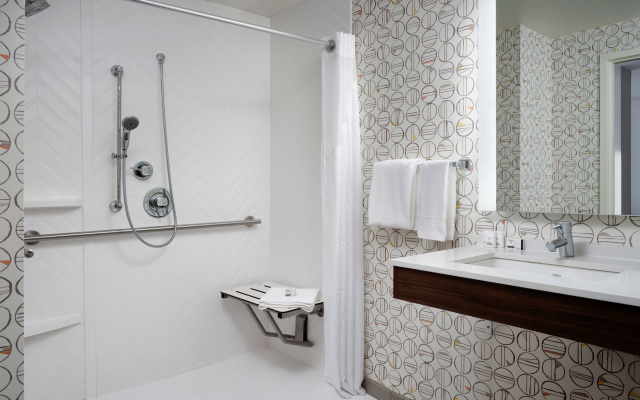 photo 5 of Holiday Inn & Suites Marlborough by IHG