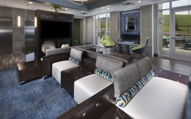 photo 2 of Holiday Inn & Suites Arden - Asheville Airport by IHG