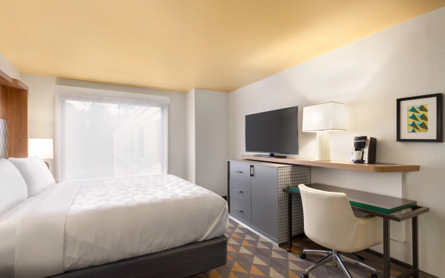 photo 4 of Holiday Inn Houston Intercontinental Airport by IHG