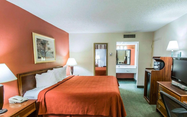 photo 3 of Stayable Suites Jacksonville West