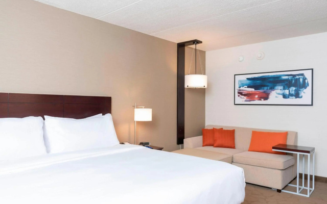 photo 2 of Delta Hotels by Marriott Kalamazoo Conference Center