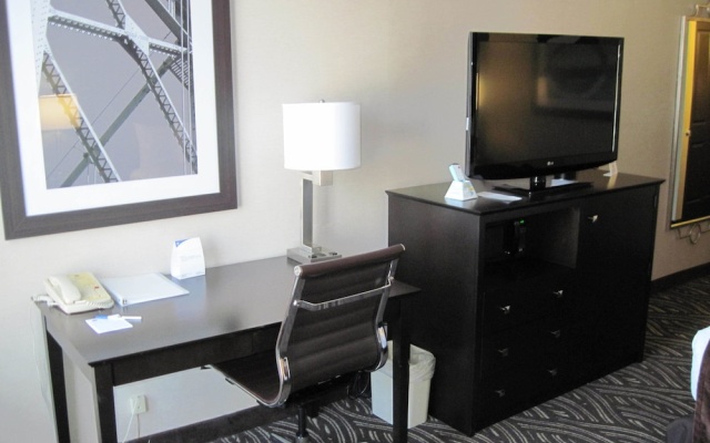 photo 3 of Holiday Inn Kingston