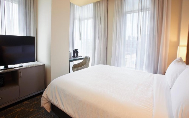 photo 4 of Holiday Inn Louisville Downtown by IHG