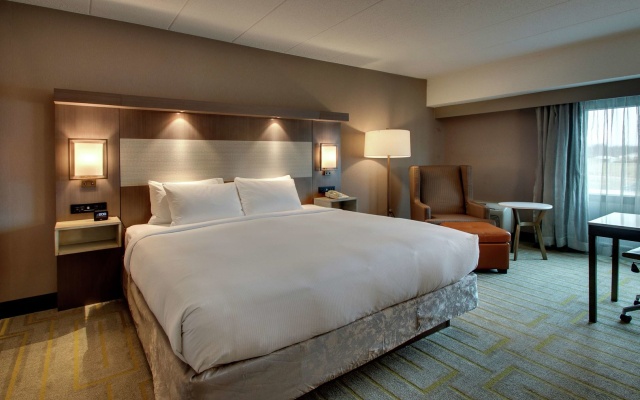 photo 3 of DoubleTree by Hilton Mt. Vernon
