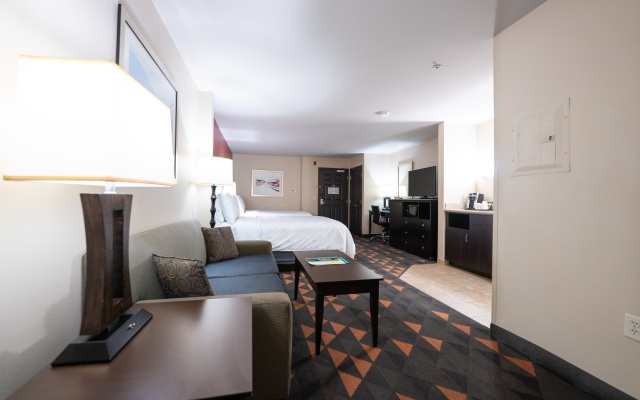 photo 3 of Holiday Inn Oceanside Camp Pendleton Area by IHG