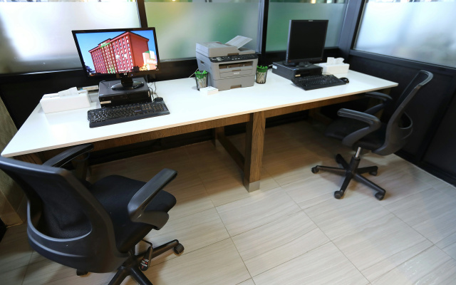 photo 3 of Holiday Inn Chicago O'Hare Area by IHG