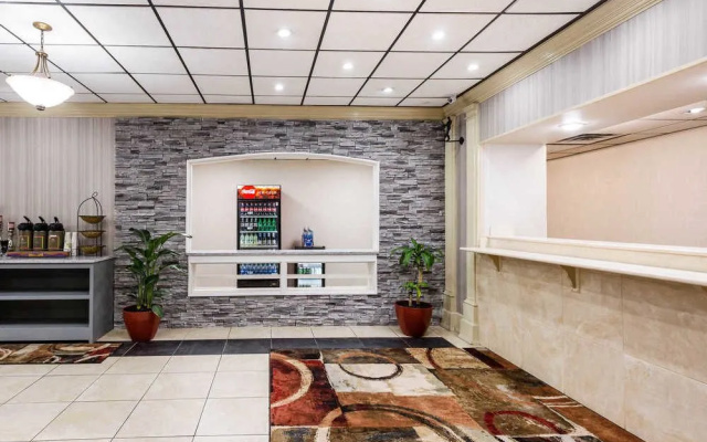 photo 2 of Holiday Inn Patriot-Williamsburg