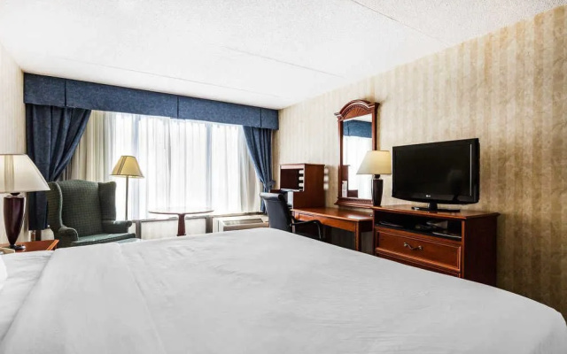 photo 5 of Holiday Inn Patriot-Williamsburg