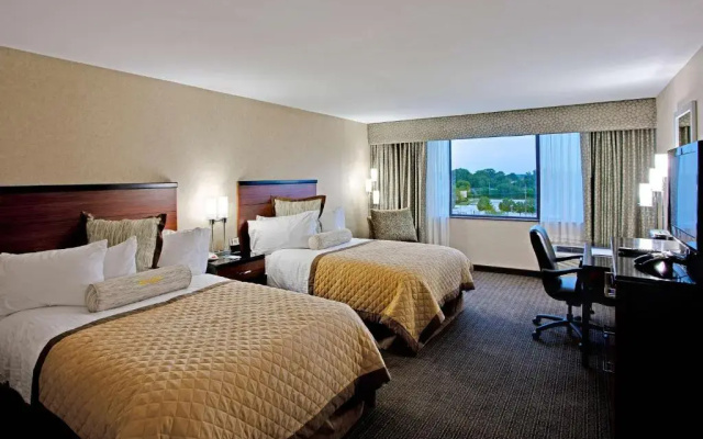 photo 5 of Quality Hotel Philadelphia Airport