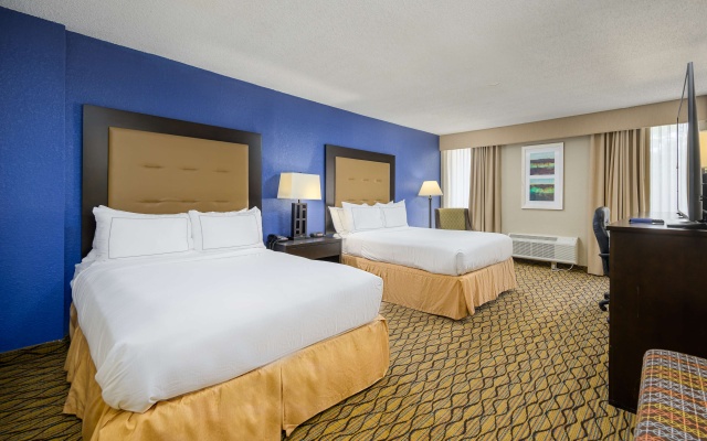 photo 5 of DoubleTree by Hilton Raleigh Midtown