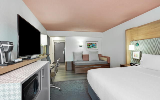 photo 5 of Holiday Inn Roanoke Airport – Conference CTR by IHG